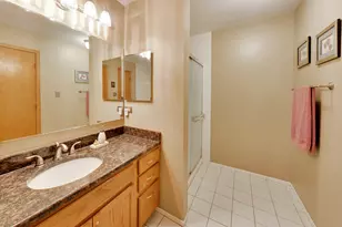 7957 Stewart Dr, Darien, IL 60561 - Photo 19