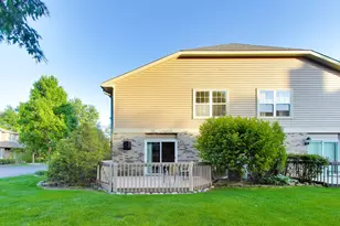 7957 Stewart Dr, Darien, IL 60561 - Photo 31