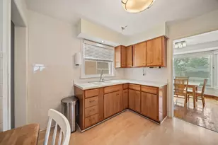 5041 N New England Ave, Chicago, IL 60656 - Photo 9