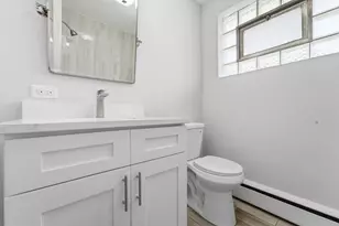 9117 S St Louis Ave, Evergreen Park, IL 60805 - Photo 7