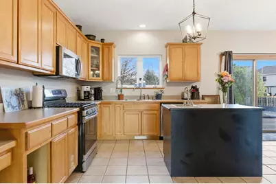 398 Essex Drive, Oswego, IL 60543 - Photo 7