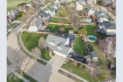 398 Essex Drive, Oswego, IL 60543 - Photo 39