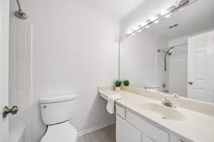 124 W Morningside Ln, Buffalo Grove, IL 60089 - Photo 9