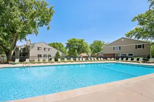 124 W Morningside Ln, Buffalo Grove, IL 60089 - Photo 21