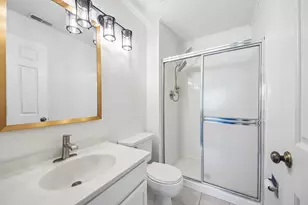 124 W Morningside Ln, Buffalo Grove, IL 60089 - Photo 17