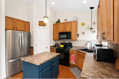 2970 Strauss Court, Woodstock, IL 60098 - Photo 5