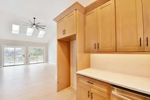 28722 N Madison Ave, Wauconda, IL 60084 - Photo 11