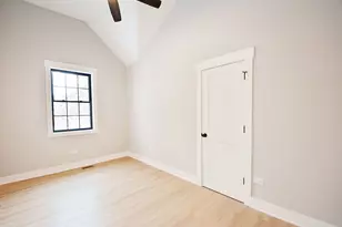 28722 N Madison Ave, Wauconda, IL 60084 - Photo 15