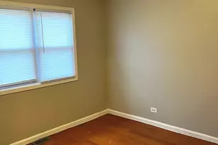 156 Cloverleaf Rd, Matteson, IL 60443 - Photo 9