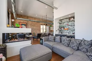 23 N Green St, Chicago, IL 60607 - Photo 11