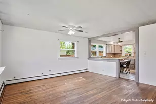 451 S Lakeshore Dr, Mundelein, IL 60060 - Photo 3