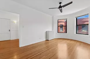 832 W Lakeside Pl, Chicago, IL 60640 - Photo 3
