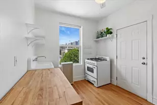 832 W Lakeside Pl, Chicago, IL 60640 - Photo 5