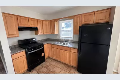 1325 E 168th Place, South Holland, IL 60473 - Photo 3
