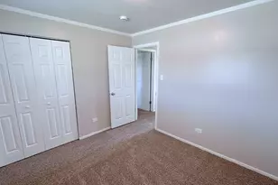 1325 E 168th Pl, South Holland, IL 60473 - Photo 11