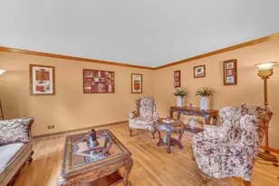 1113 Loyola Dr, Libertyville, IL 60048 - Photo 7