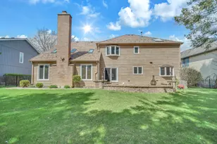 1113 Loyola Dr, Libertyville, IL 60048 - Photo 43