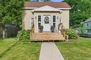 1034 Somonauk St, Sycamore, IL 60178 - Photo 1