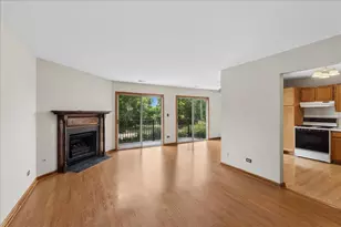 7050 Brighton Ct, Woodridge, IL 60517 - Photo 7