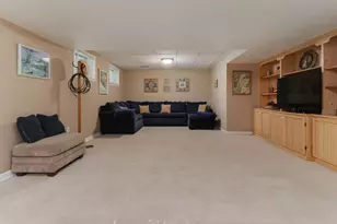 1701 Sweetbriar Dr, Bloomington, IL 61701 - Photo 35