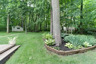 1701 Sweetbriar Dr, Bloomington, IL 61701 - Photo 49