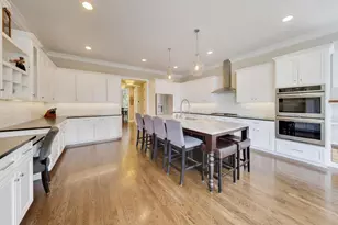 2439 W Moffat St, Chicago, IL 60647 - Photo 9