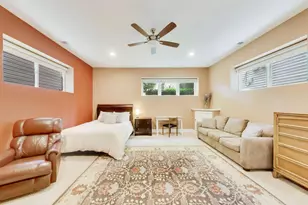 2439 W Moffat St, Chicago, IL 60647 - Photo 35