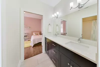 2439 W Moffat Street, Chicago, IL 60647 - Photo 27