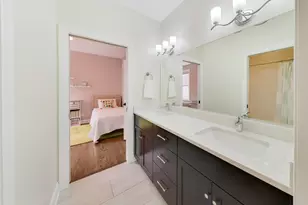 2439 W Moffat St, Chicago, IL 60647 - Photo 27