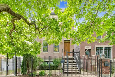 2439 W Moffat Street, Chicago, IL 60647 - Photo 1