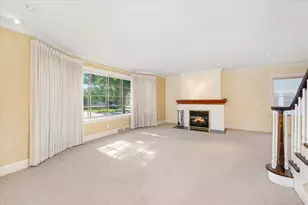 300 W Grantley Ave, Elmhurst, IL 60126 - Photo 9