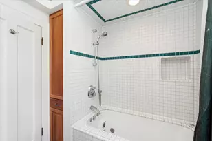 300 W Grantley Ave, Elmhurst, IL 60126 - Photo 25
