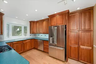 300 W Grantley Ave, Elmhurst, IL 60126 - Photo 17
