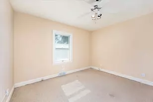 300 W Grantley Ave, Elmhurst, IL 60126 - Photo 23