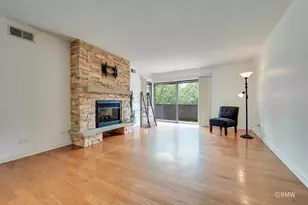 525 Timber Ridge Dr, Carol Stream, IL 60188 - Photo 3