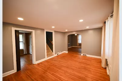 219 S 7th Street, Dekalb, IL 60115 - Photo 11