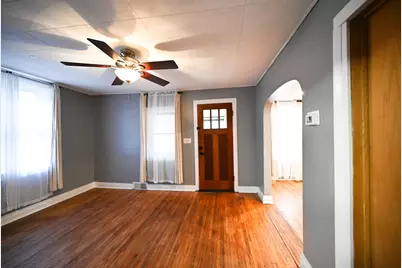 219 S 7th Street, Dekalb, IL 60115 - Photo 7