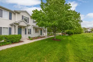 732 County Line Rd, Aurora, IL 60502 - Photo 33