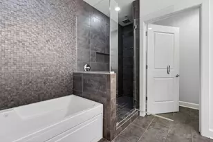 187 N Westshore Dr, Chicago, IL 60601 - Photo 21