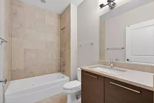 187 N Westshore Dr, Chicago, IL 60601 - Photo 15