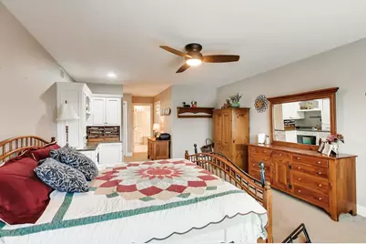 998 Plantain Court, Crystal Lake, IL 60014 - Photo 23