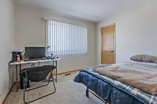 717 Whitesail Dr, Schaumburg, IL 60194 - Photo 9