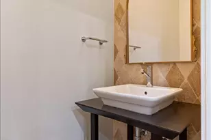 2157 W Potomac Ave, Chicago, IL 60622 - Photo 17