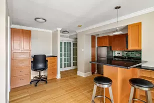 2909 N Sheridan Rd, Chicago, IL 60657 - Photo 9