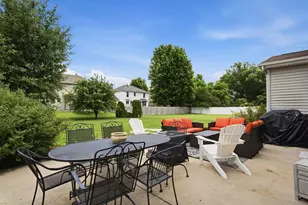 1314 Cashel Dr, Bloomington, IL 61704 - Photo 33