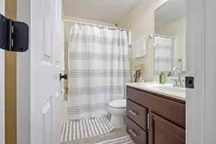 1314 Cashel Dr, Bloomington, IL 61704 - Photo 25