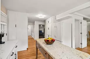 7 Columbus Pkwy, Buffalo Grove, IL 60089 - Photo 17