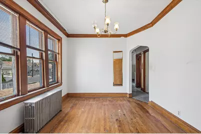 3039 N Gresham Avenue, Chicago, IL 60618 - Photo 5