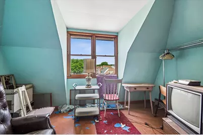 3039 N Gresham Avenue, Chicago, IL 60618 - Photo 13