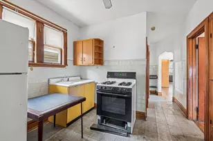 3039 N Gresham Ave, Chicago, IL 60618 - Photo 3